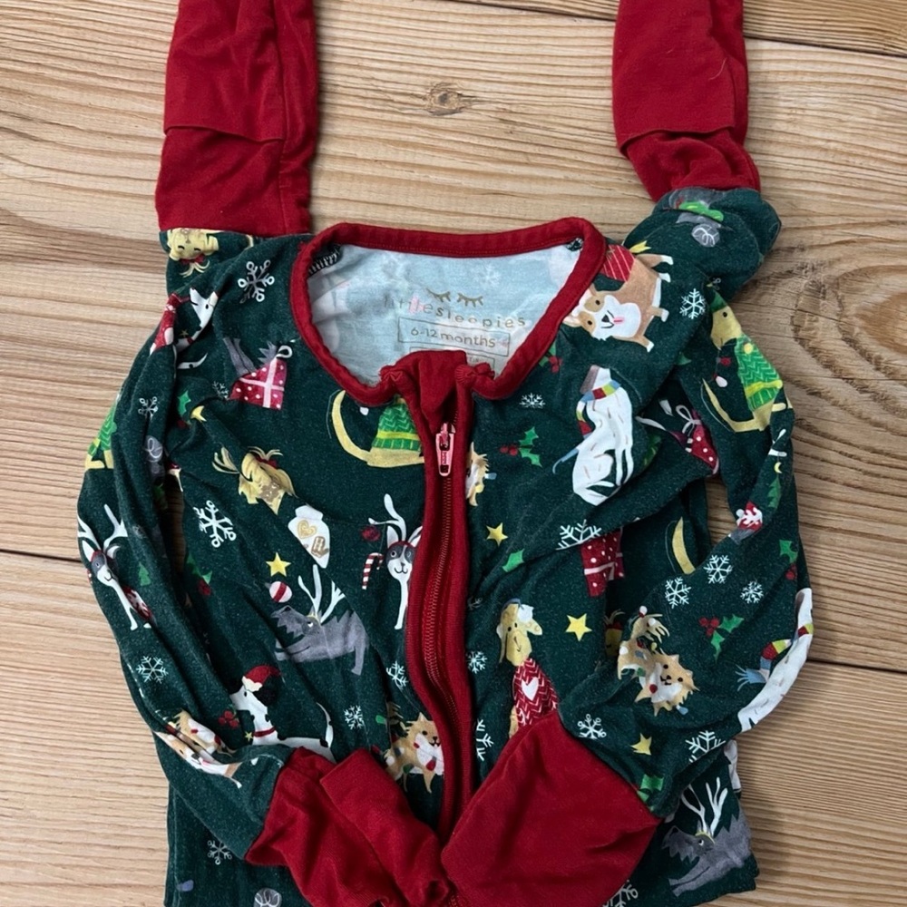 Little sleepies zippered pajamas bundle